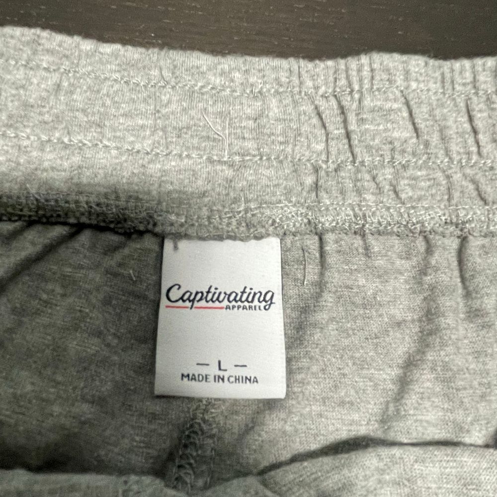 Louisville Cardinals shorts - Picture 4 of 6